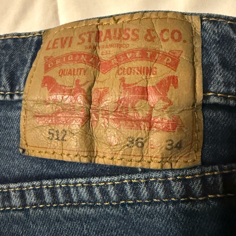 Men’s Levi’s 36x34 tapered 512 blue jeans